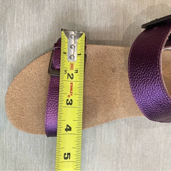 REVITALIGN Sz 8  Excursion Sugar Plum Metallic Velcro Closure Comfort Sandals - Picture 11 of 11